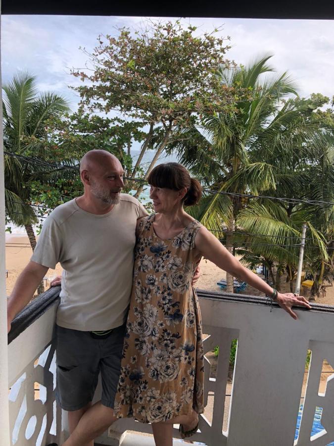 Rock Paradise Beach Hotel & Restaurent แทนกาลเล ภายนอก รูปภาพ